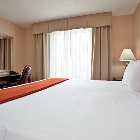 Holiday Inn Express Hotel & Suites Tipp City By Ihg Eksteriør bilde